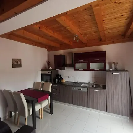Mia Apartment